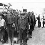 Sowjetische Gefangene bei der Registrierung - © Stadtarchiv Moosburg