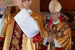 Interreligiöser Gottesdienst in St. Pius mit Erzbischof Prof. Dr. Alfons Nossol zum 70. Jahrestag der Befreiung