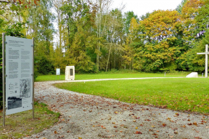 Gedenkstätte Obereit, ehemaliger Lagerfriedhof - © G. Strehle